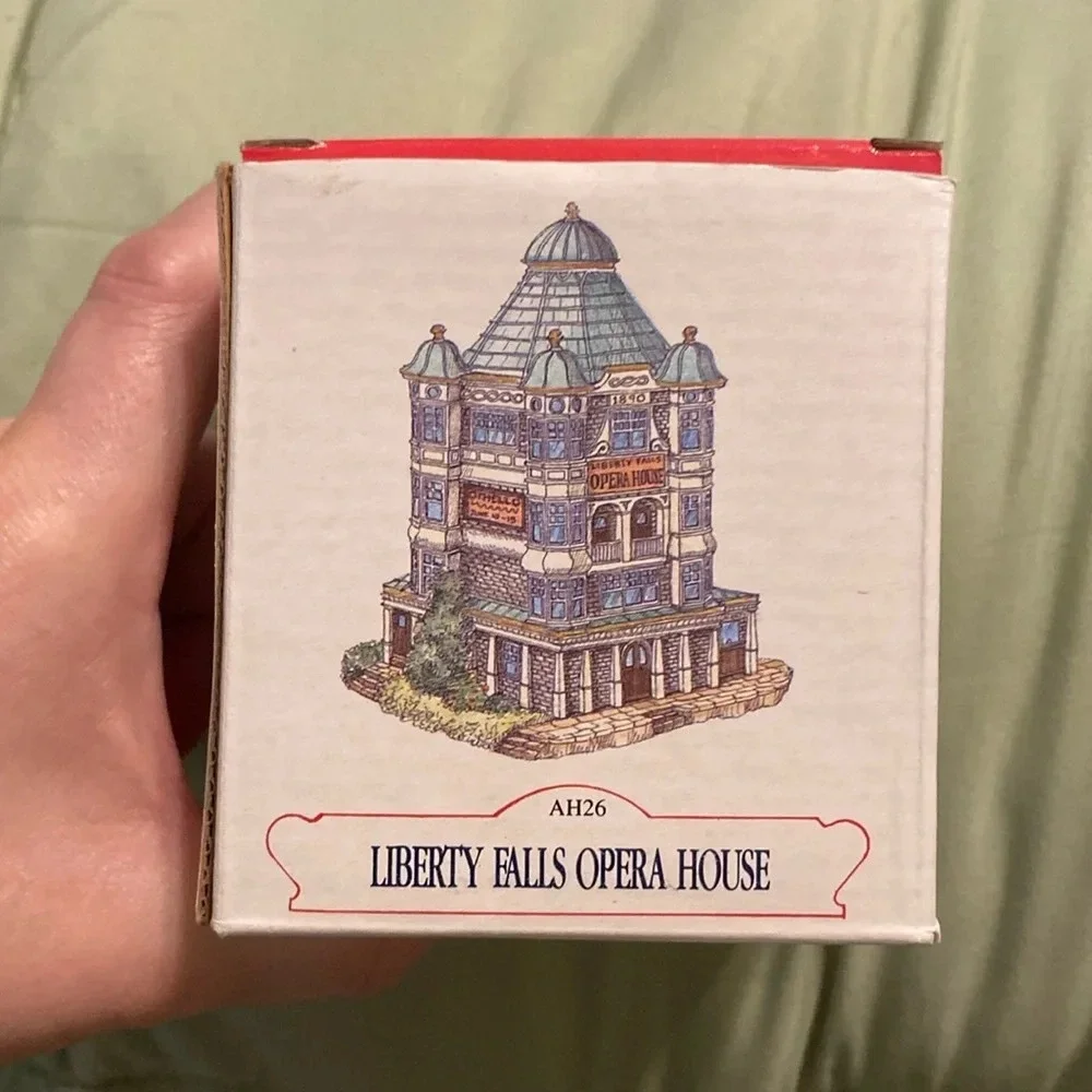 Liberty Falls Opera House The Americana Collection Vintage Village Building NIB
